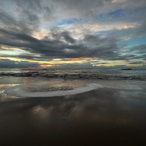 Horizon (shot on iPhone), Bloemandaal aan Zee, The Netherlands 2021 © andreas rieger